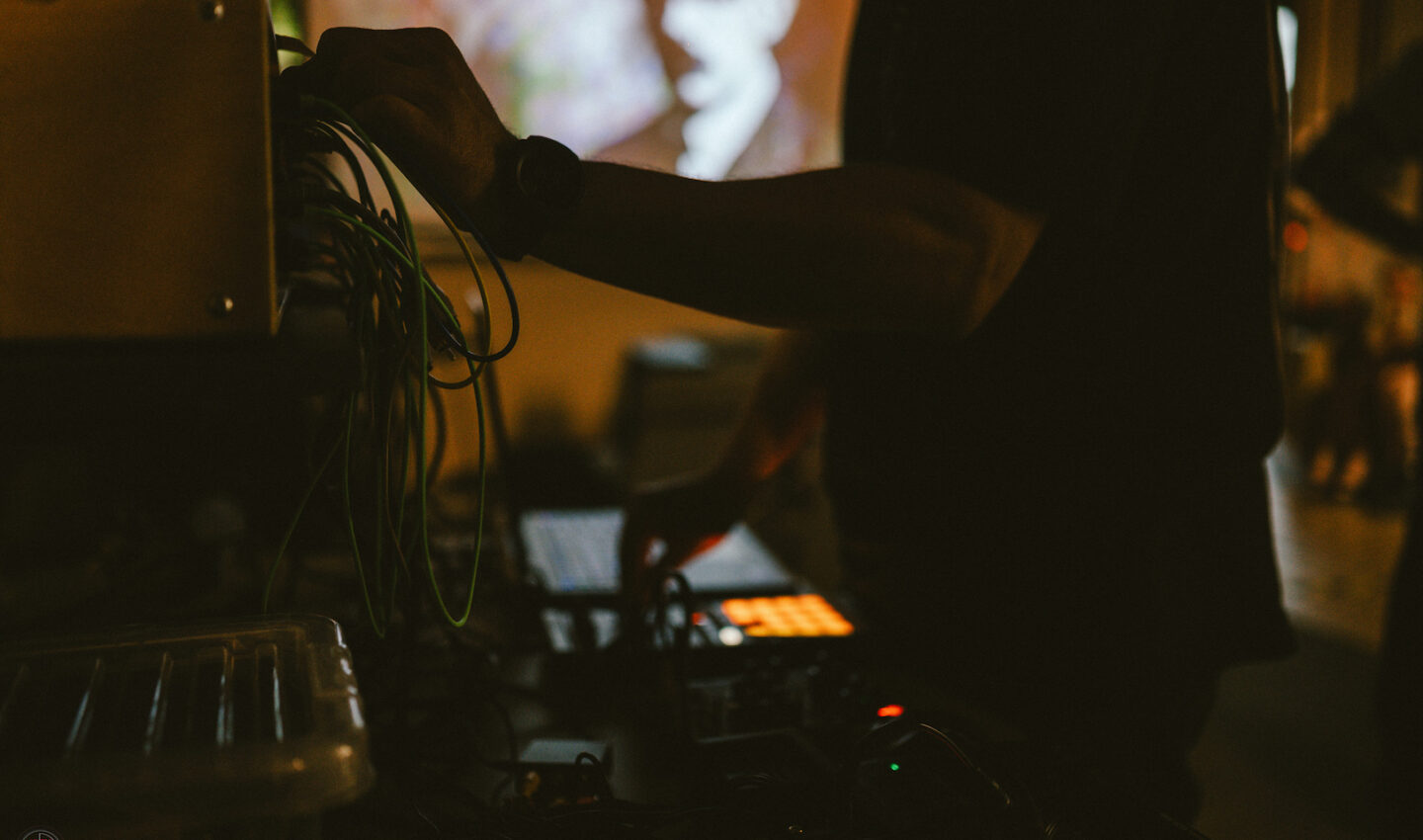 centre-space-arts-dj